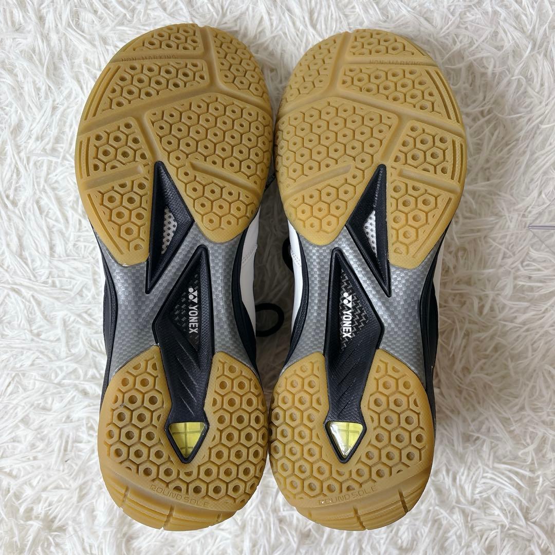 美品✨ YONEX パワークッション 65Z2 28.5 バドミントン 桃田賢斗