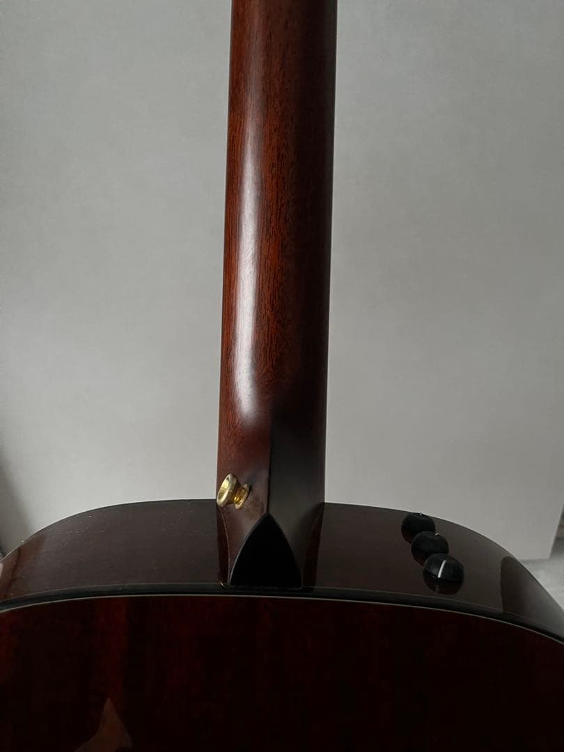 Taylor 510e ES2 アコースティックギター ハードケース付