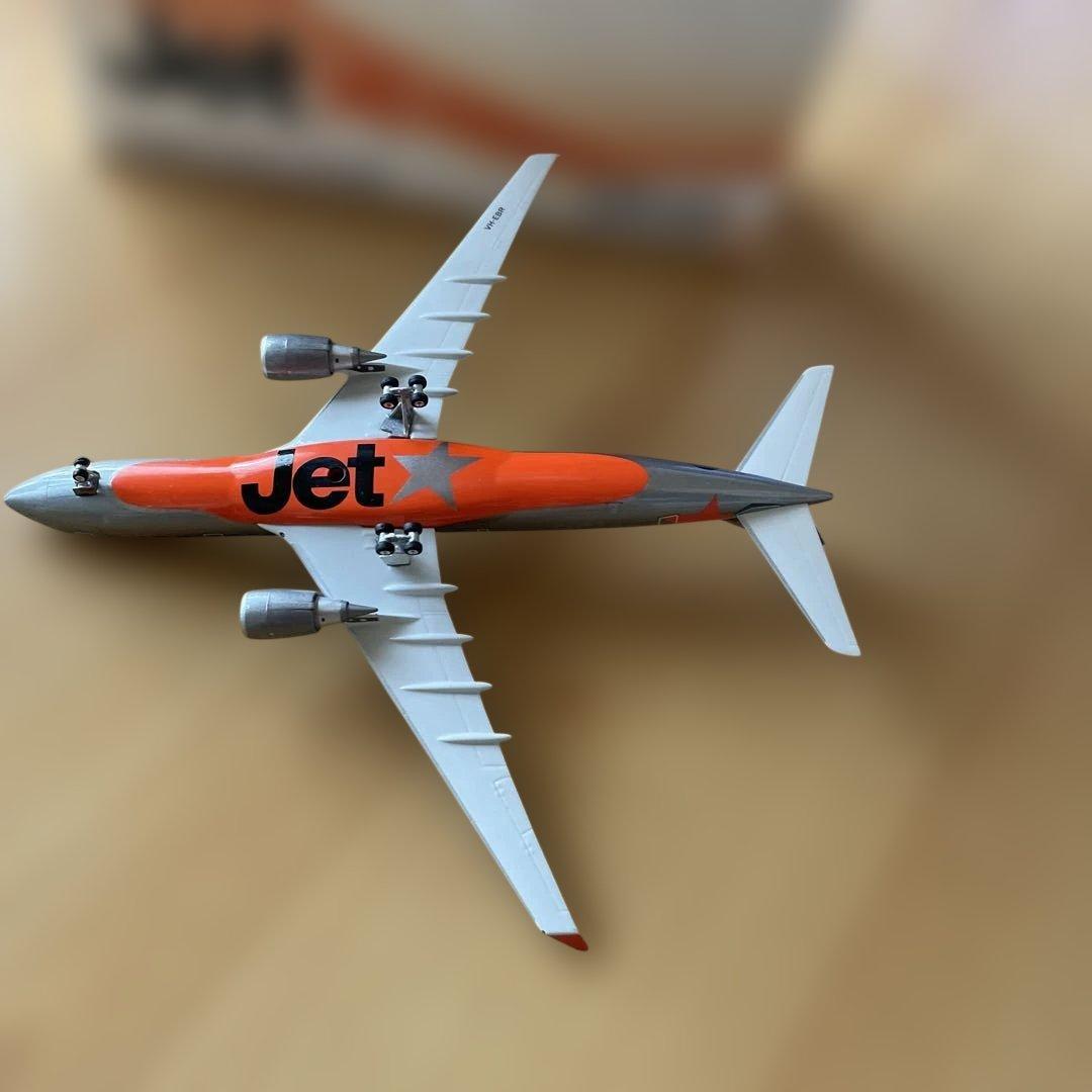 Jetstar 航空機モデル 約1/400 スケール