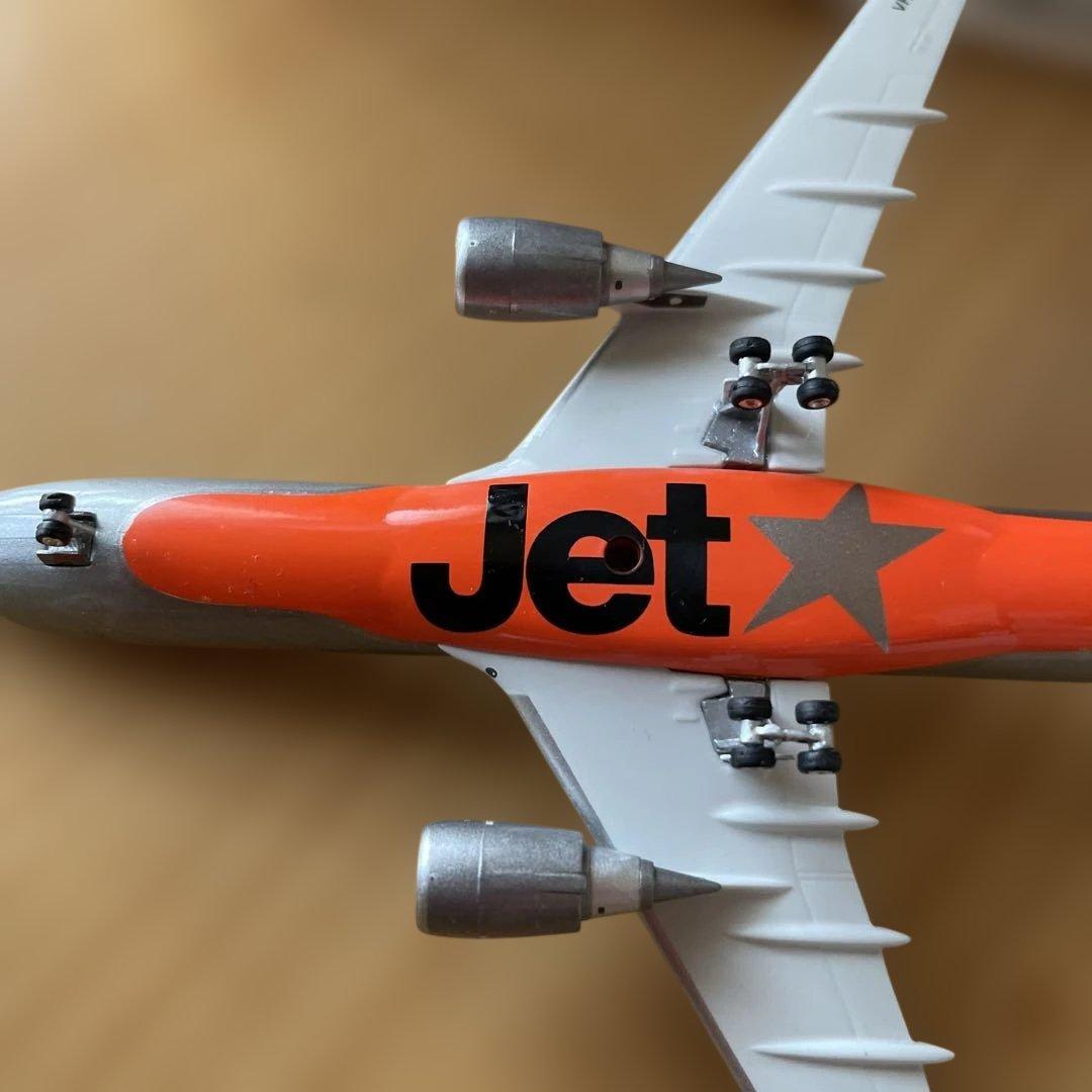Jetstar 航空機モデル 約1/400 スケール