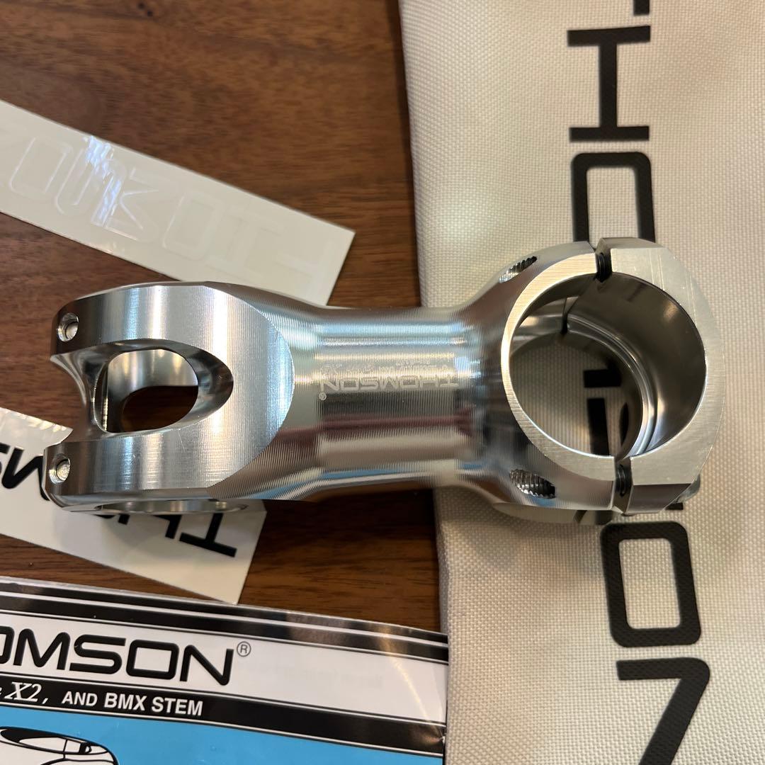 THOMSON Elite X4 80mm 0° ステム