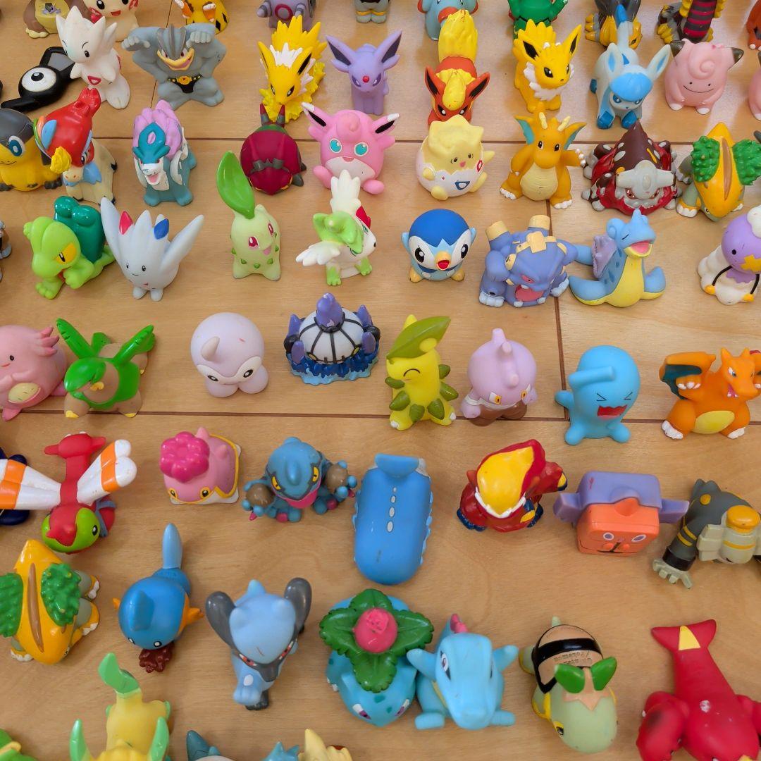 川本ジ　任天堂 ポケモン キッズ 指人形 350個 以上 まとめ売り