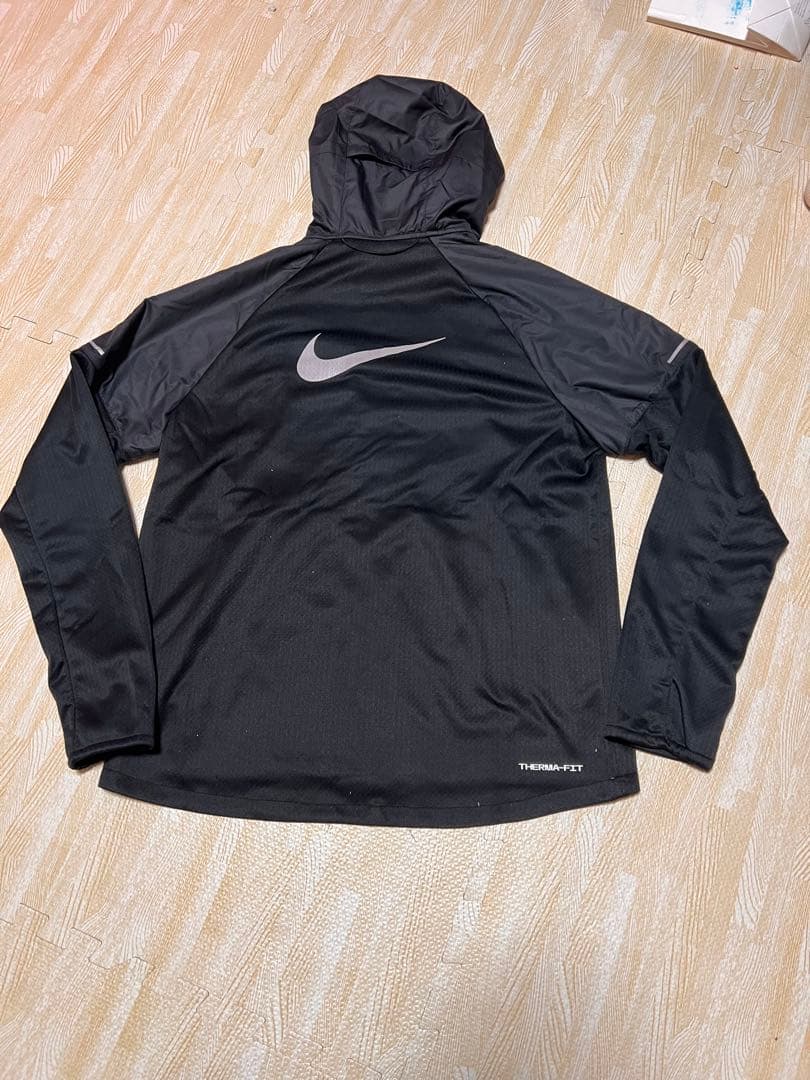 Nike フード付きウィンドブレーカー Sサイズ