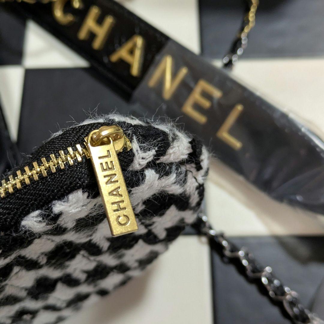 美品【即日発送❤】 非売品 CHANEL VIPノベルティ スマホショルダー