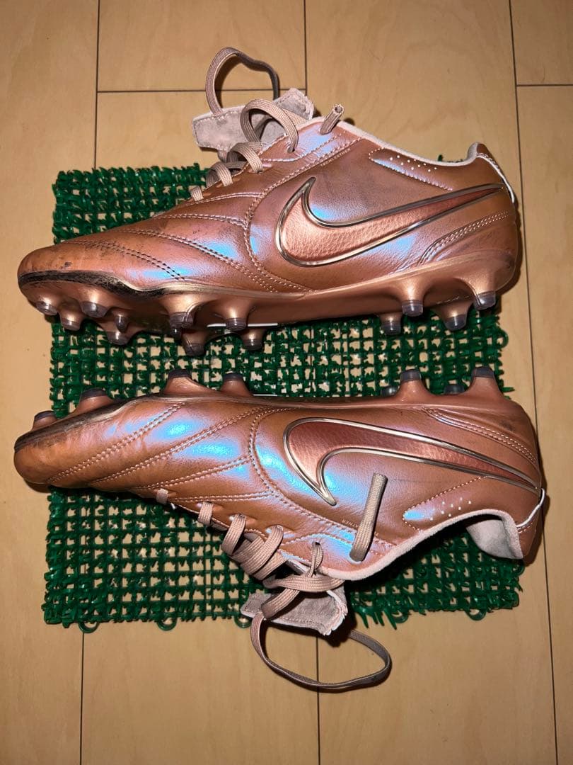 サッカーシューズ　ティエンポリゲラ　プロLE
