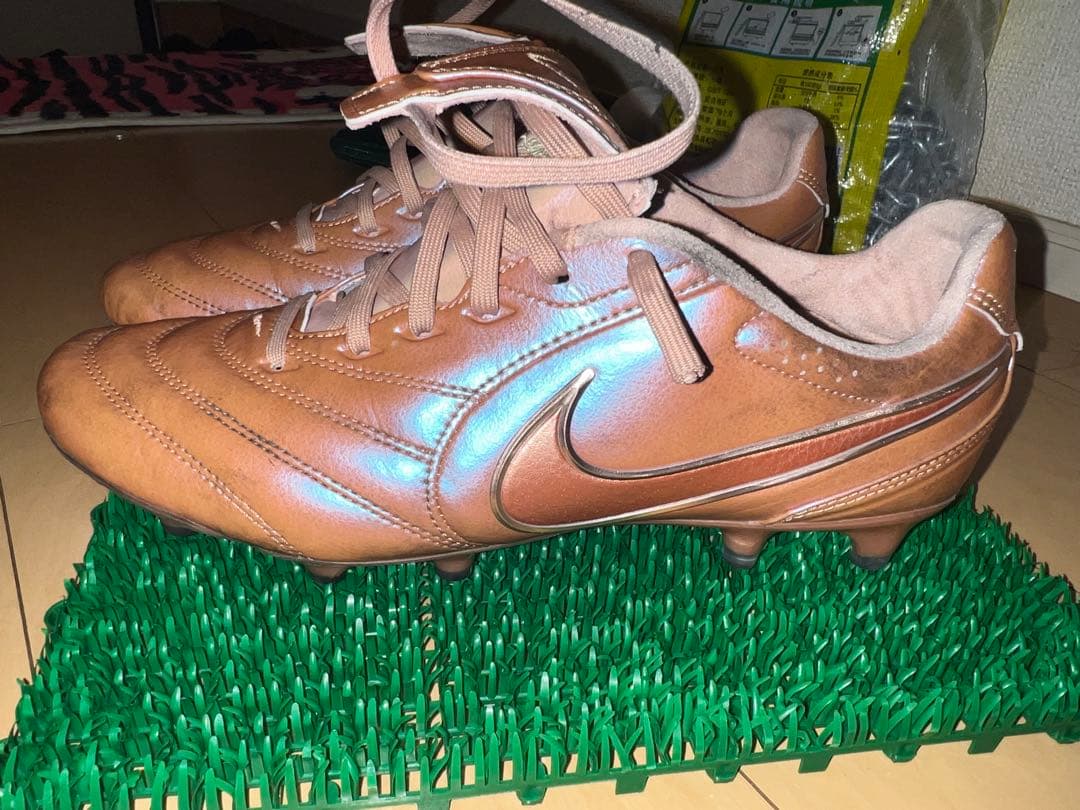 サッカーシューズ　ティエンポリゲラ　プロLE