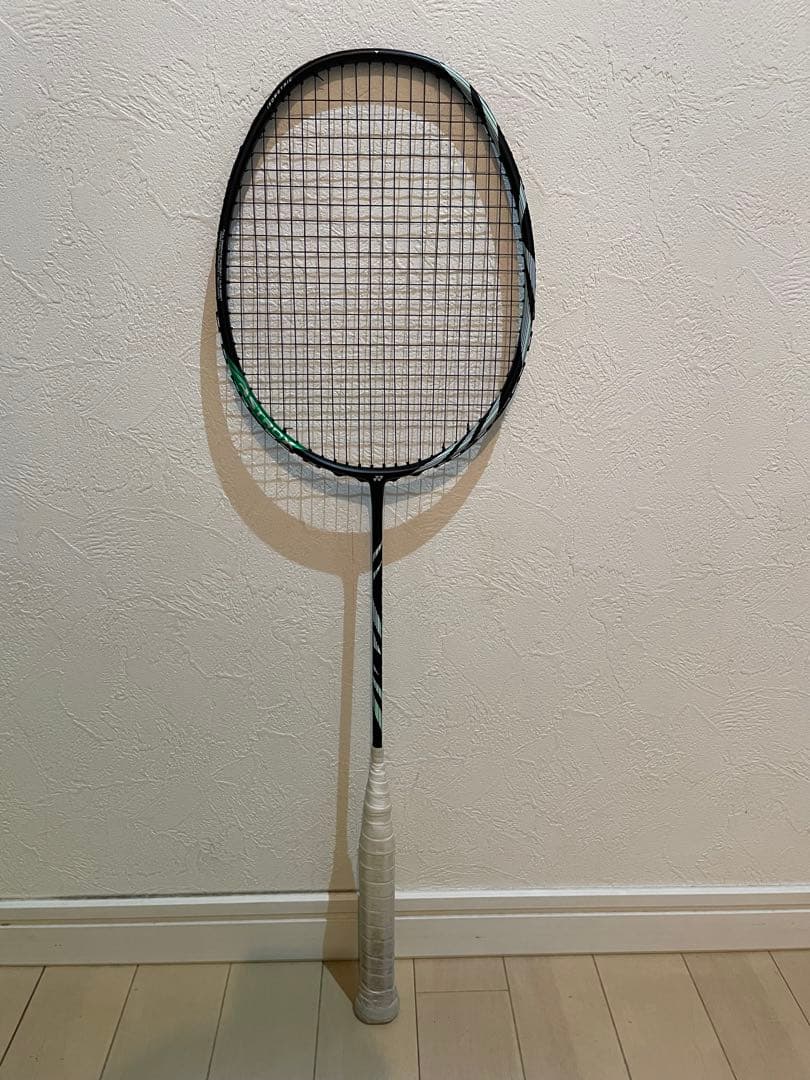 YONEX バドミントンラケット　アストロックス11