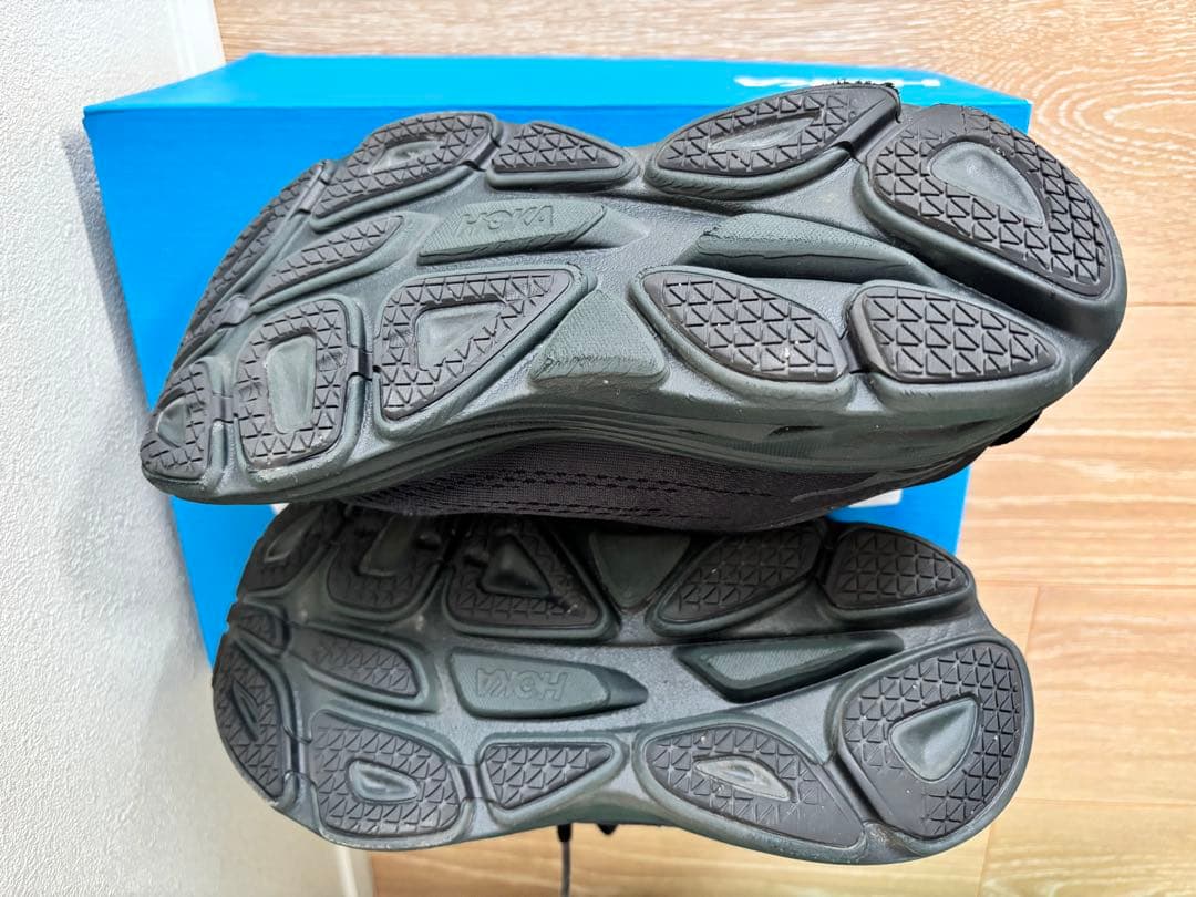 HOKA BONDI 8 ワイド 24.0㎝