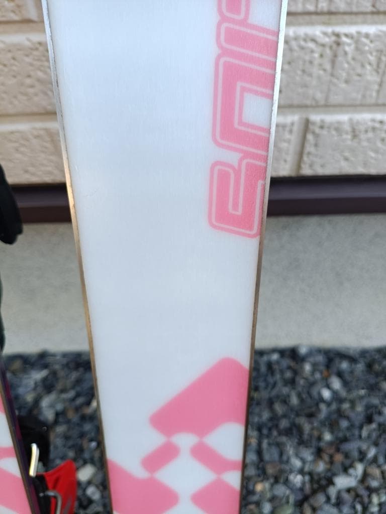 ＳＡＬＯＭＯＮ　ＳＮＯＷＢＬＡＤＥ　希少