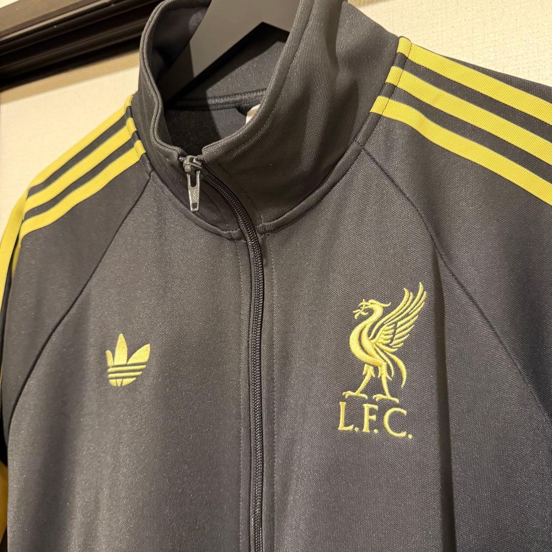 アディダス リヴァプール LFSTLR トラックトップ
