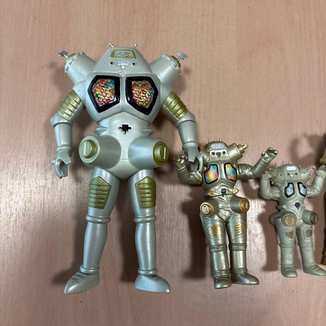 ⭐️レア・美品⭐️ウルトラ怪獣　キングジョー祭り　フィギュア　ソフビ　5個セット
