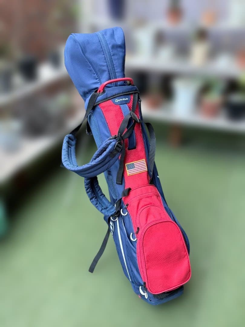 TaylorMade スタンド付きキャディバッグ ネイビー/レッド