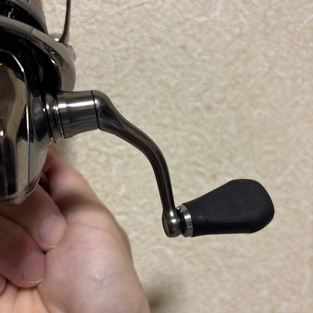 【極美品】シマノ 18ステラC2000SHG早い者勝ち