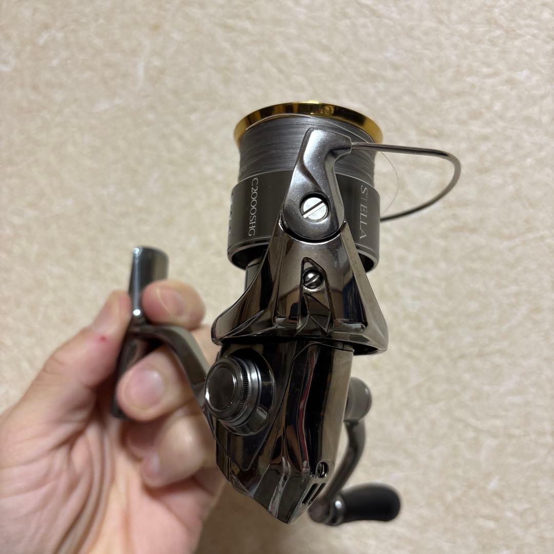 【極美品】シマノ 18ステラC2000SHG早い者勝ち