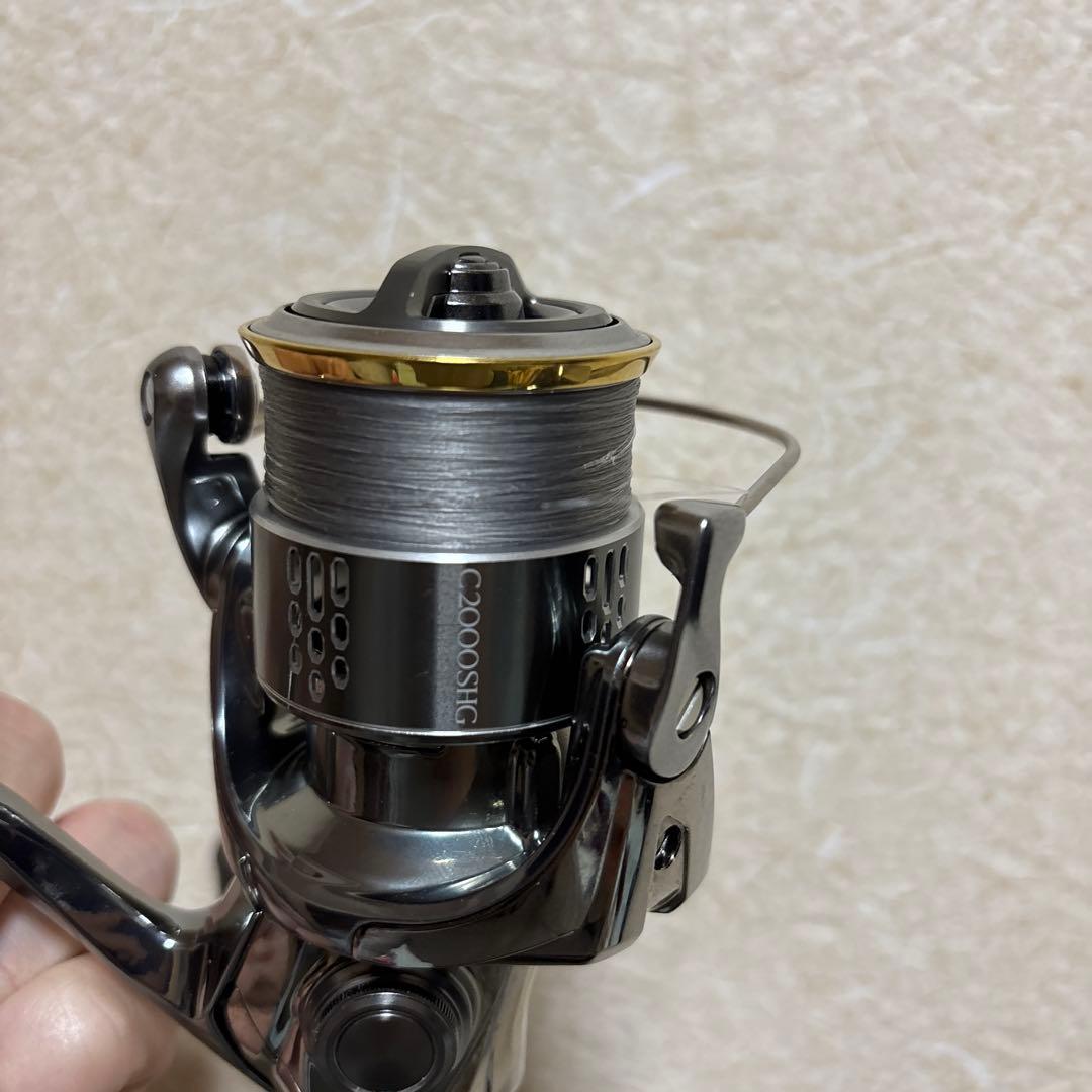 【極美品】シマノ 18ステラC2000SHG早い者勝ち