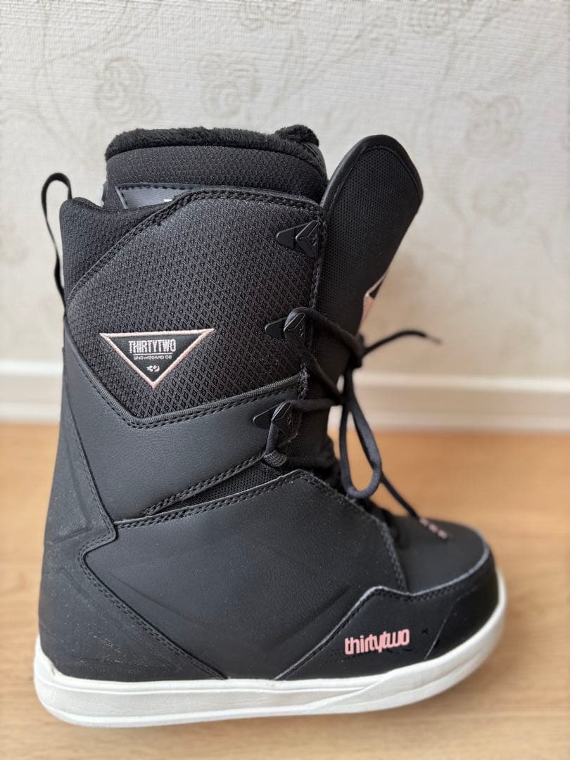 thirtytwo lashed スノーボード　ブーツ ブラック