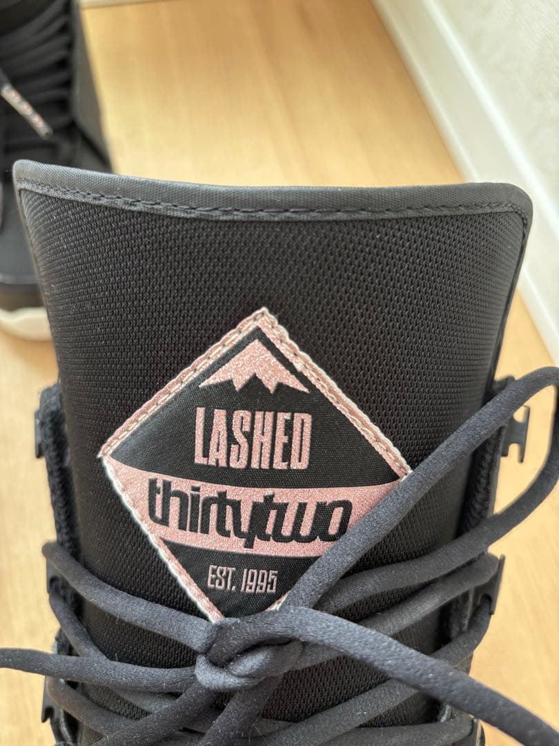 thirtytwo lashed スノーボード　ブーツ ブラック