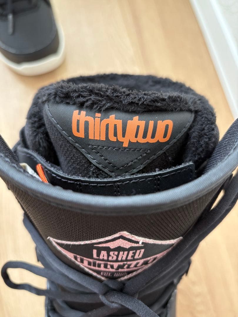 thirtytwo lashed スノーボード　ブーツ ブラック