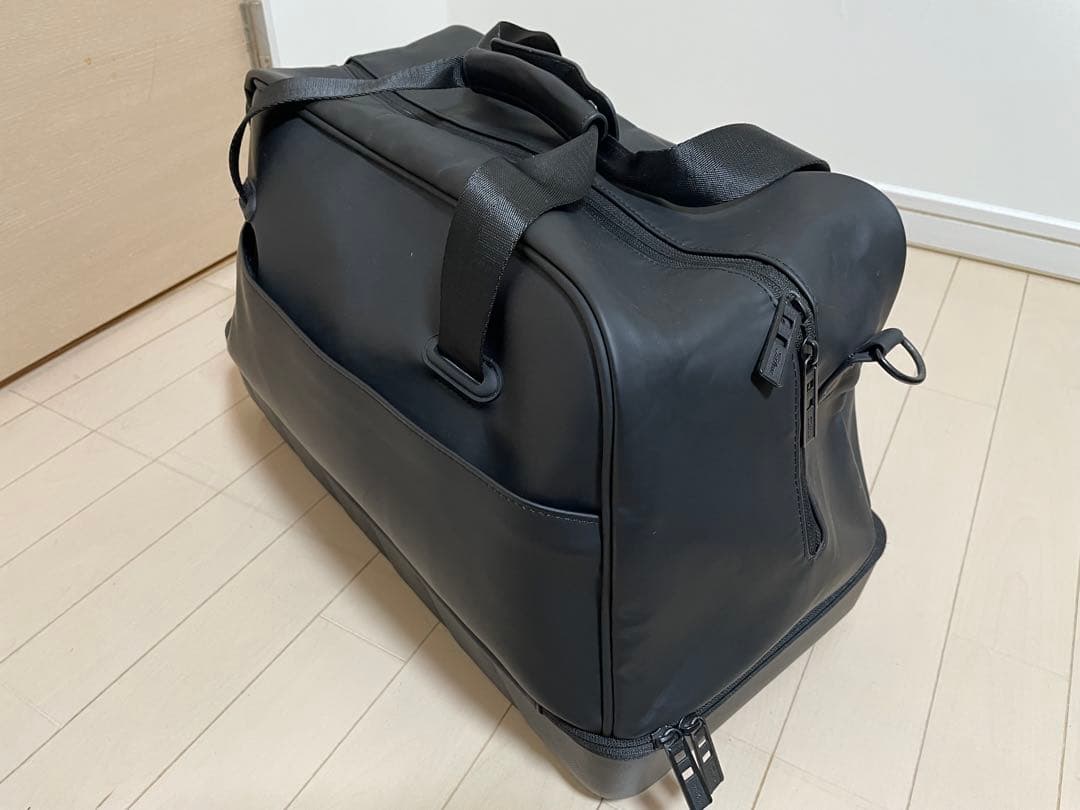 Titleist ブラック ダッフルバッグ　used 綺麗品