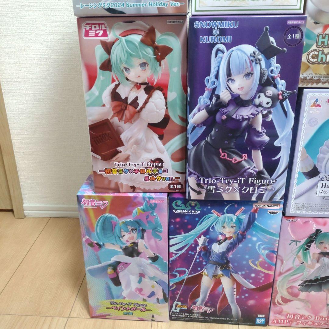 初音ミク　プライズ　フィギュア　まとめ売り　13体
