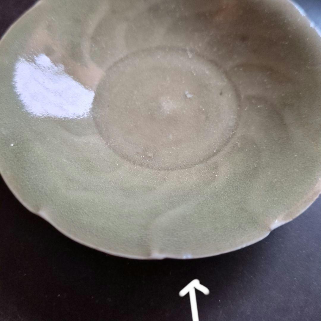 緑色 花形 陶器皿 青磁