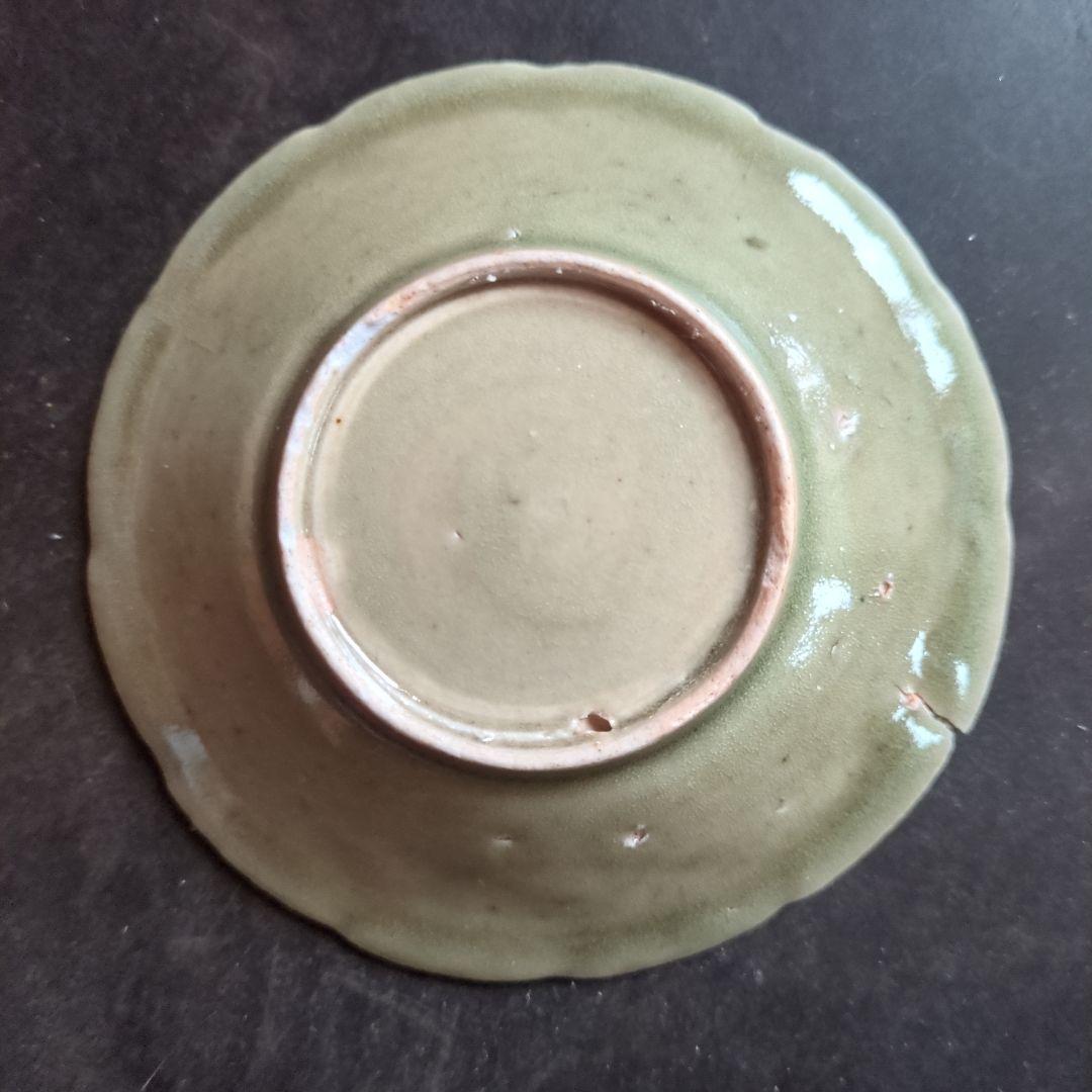 緑色 花形 陶器皿 青磁