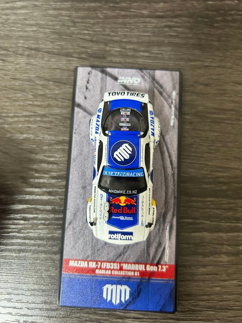 inno イノー　1:64 ミニカー　2台セット