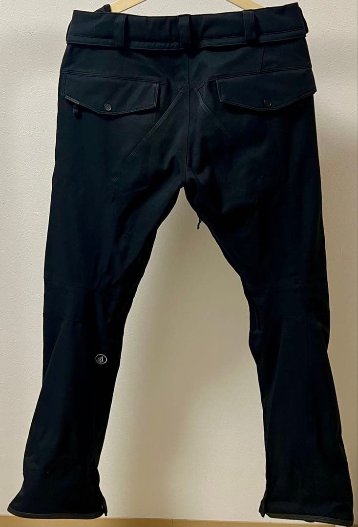 VOLCOM ボードウェア スノーボード　パンツ　ズボン　パスケース付き