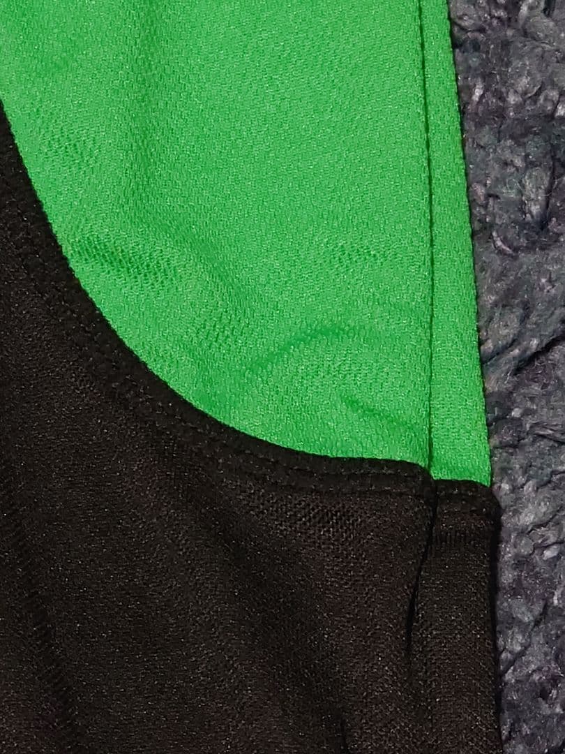 値引き☆新品☆ATHLETA 練習着 上下セット Sサイズ 長袖＆ハーフパンツ