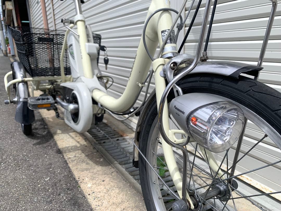 送料無料 Panasonic電動三輪自転車 8.9Ah 長押し4点灯 動作確認済
