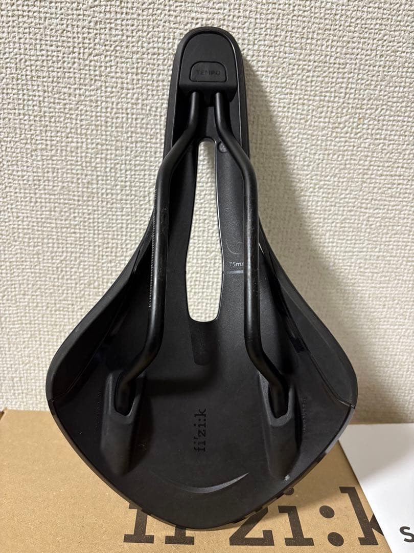 パーツ fizik TEMPO ALIANTE R5(145mm)