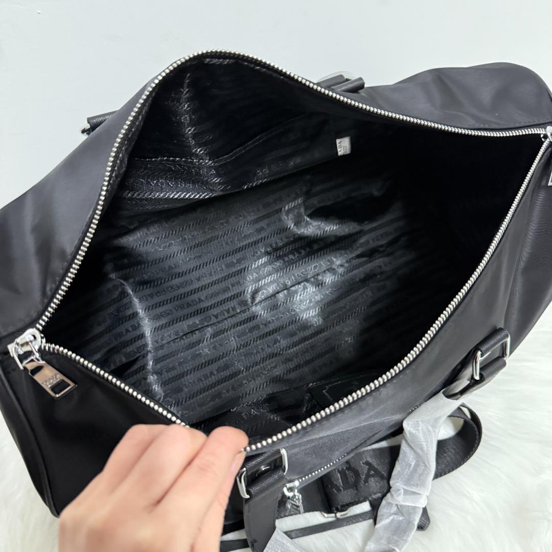 箱なし　美品ノベルティ　ショルダーバッグ　バッグ