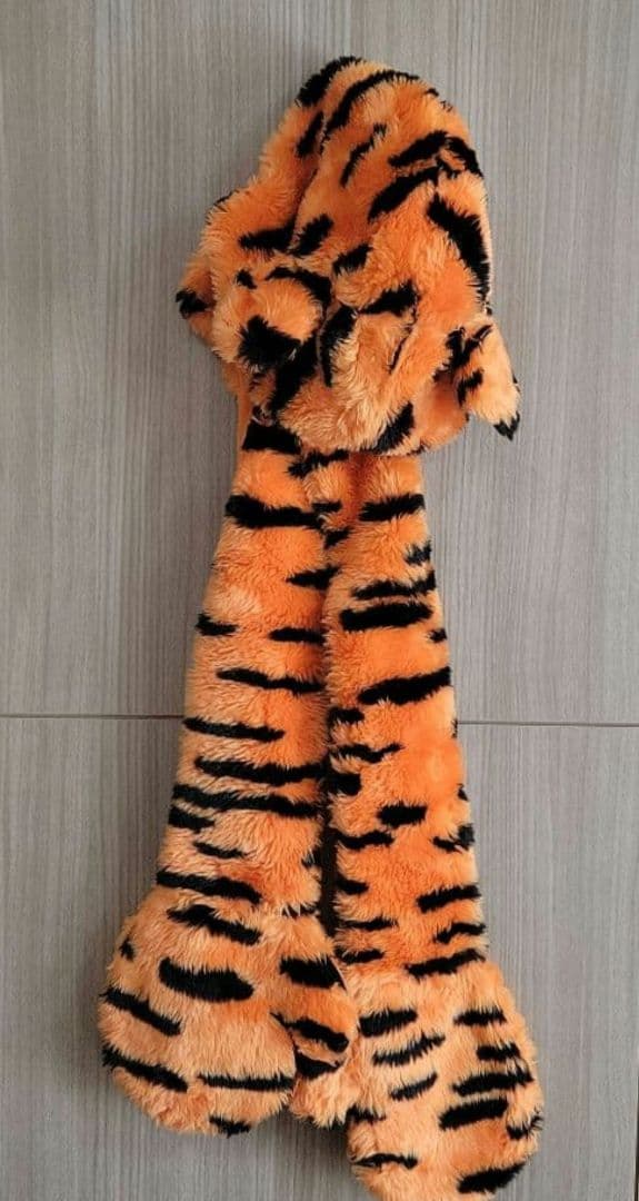 美品　ディズニー　ティガー　手袋　マフラーキャップ　ファンキャップ パルパルーザ