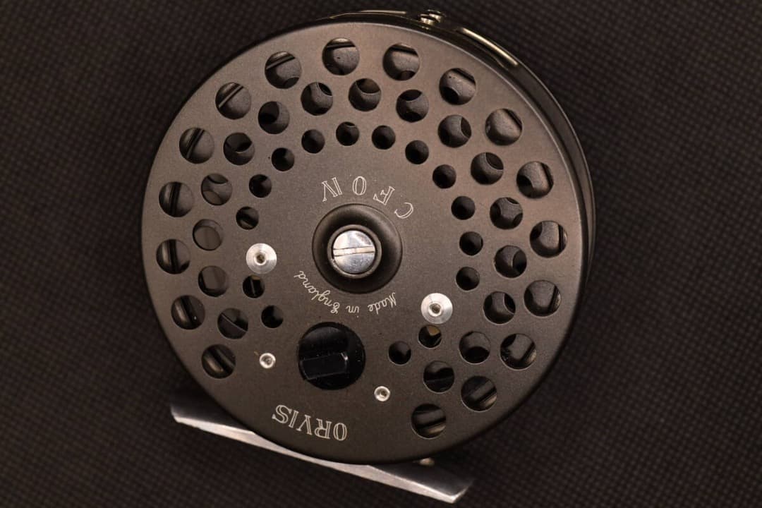 オービス CFOⅣ フライリール スクリューバック ラインガード付 新品