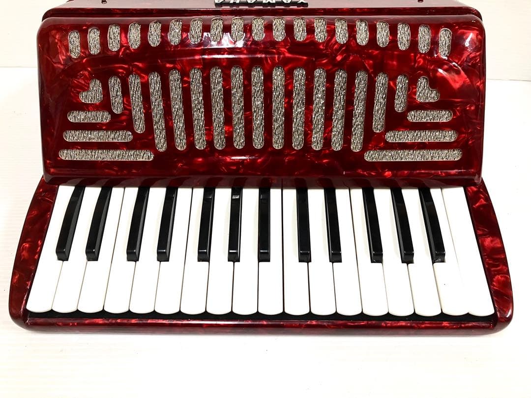 YAMAHA ヤマハ 32鍵盤 アコーディオン 8905 ケース付き