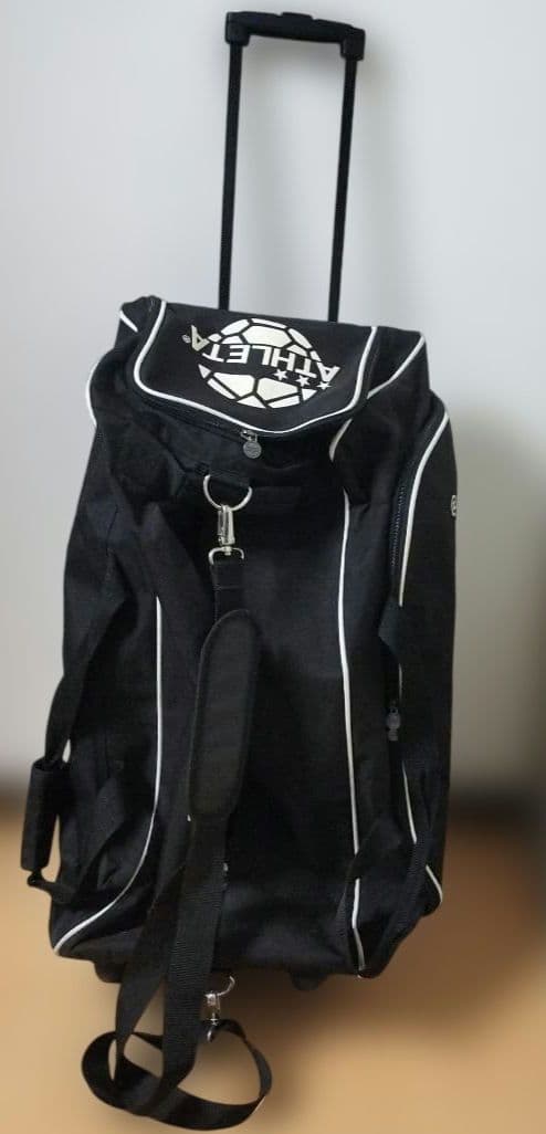 週末お値下げ中！ATHLETA　キャリーバッグ