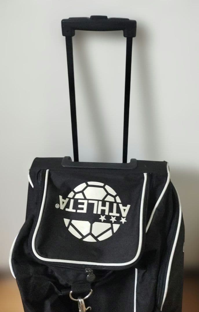 週末お値下げ中！ATHLETA　キャリーバッグ