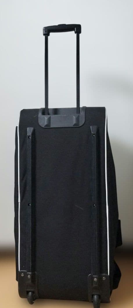 週末お値下げ中！ATHLETA　キャリーバッグ