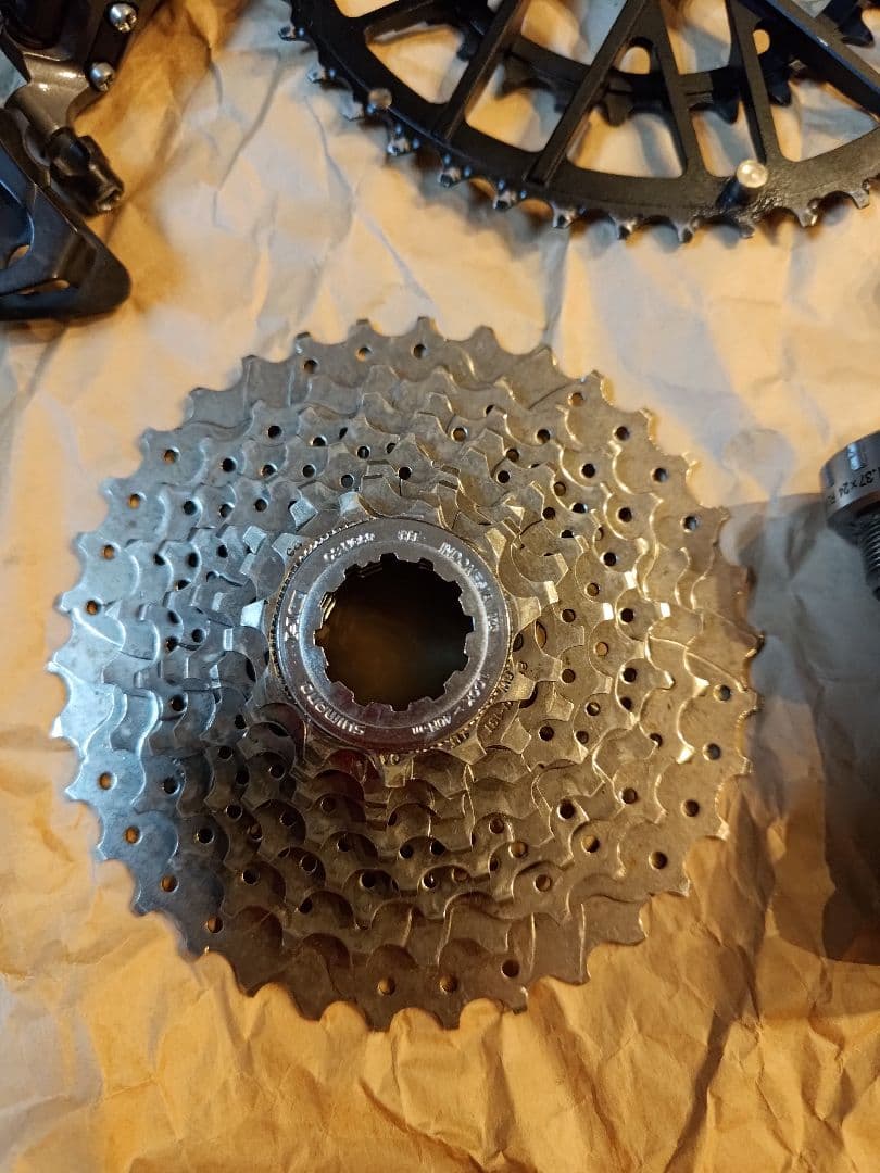 SHIMANO Claris R2000 コンポーネントセット