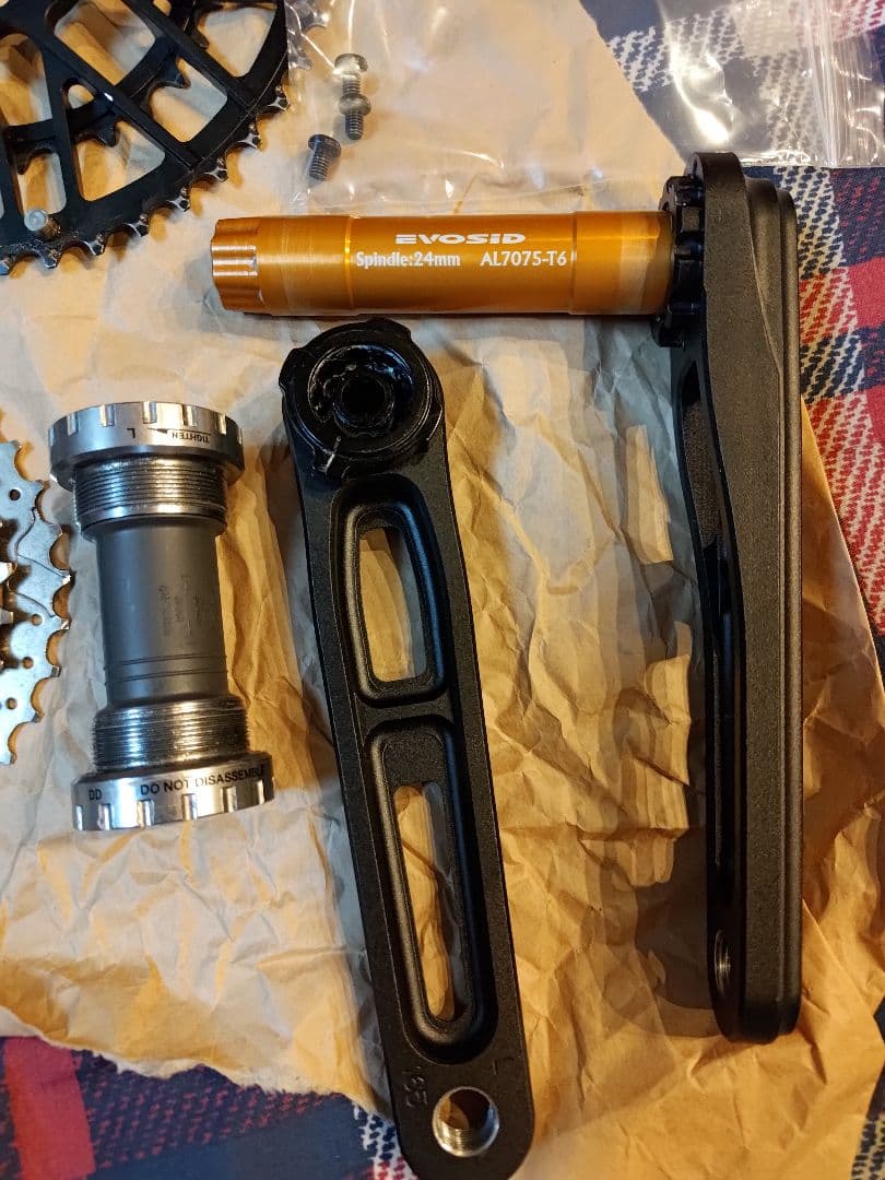 SHIMANO Claris R2000 コンポーネントセット