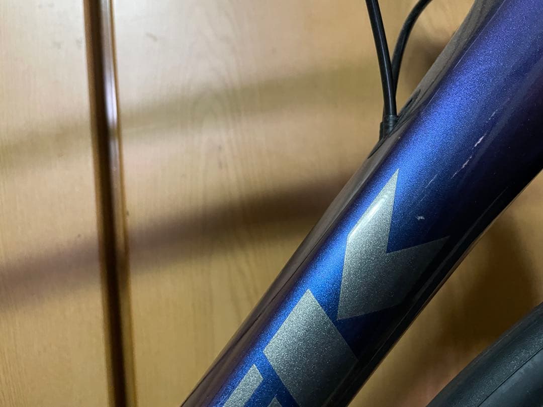パワーメーター付き　TREK EMONDA ALR5
