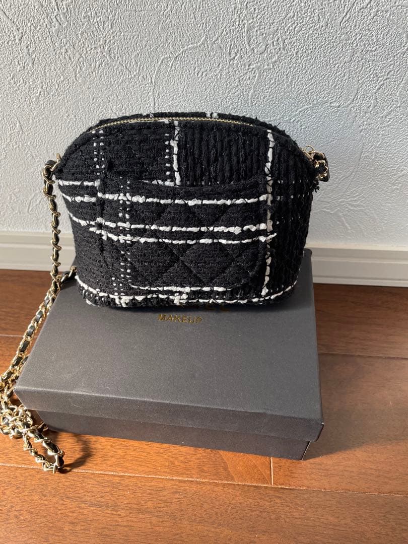 CHANEL シャネル　ノベルティ　ショルダーバッグ