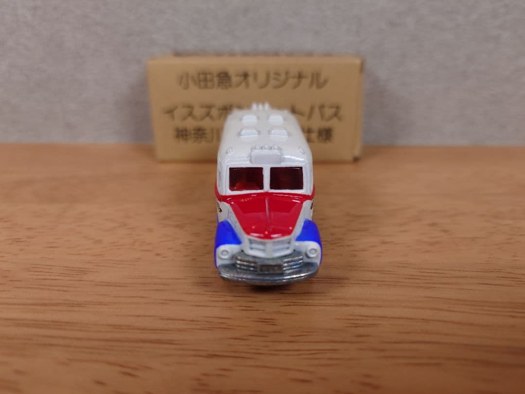 【未使用品】トミカ イスズボンネットバス 神奈川中央交通仕様 日本製