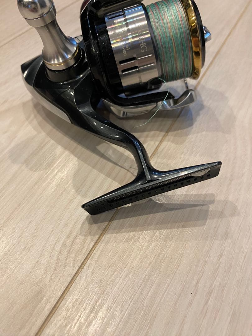 SHIMANO Vanquish C3000HG スピニングリール