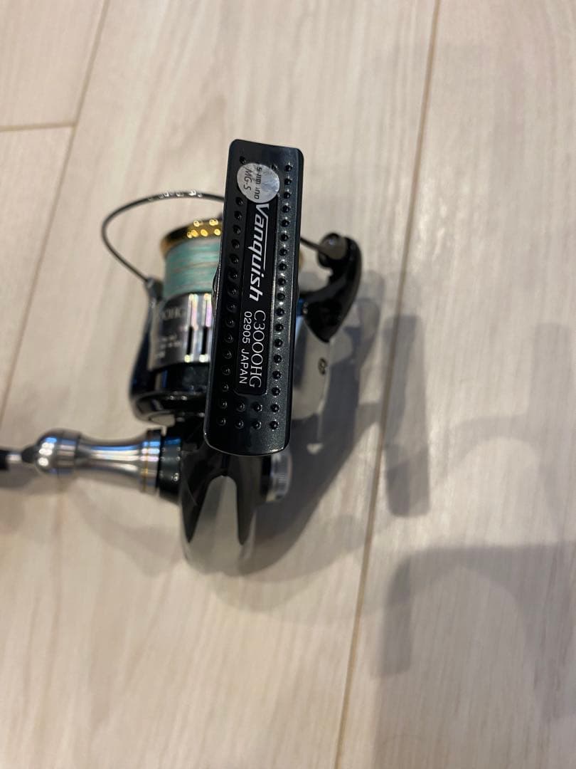 SHIMANO Vanquish C3000HG スピニングリール