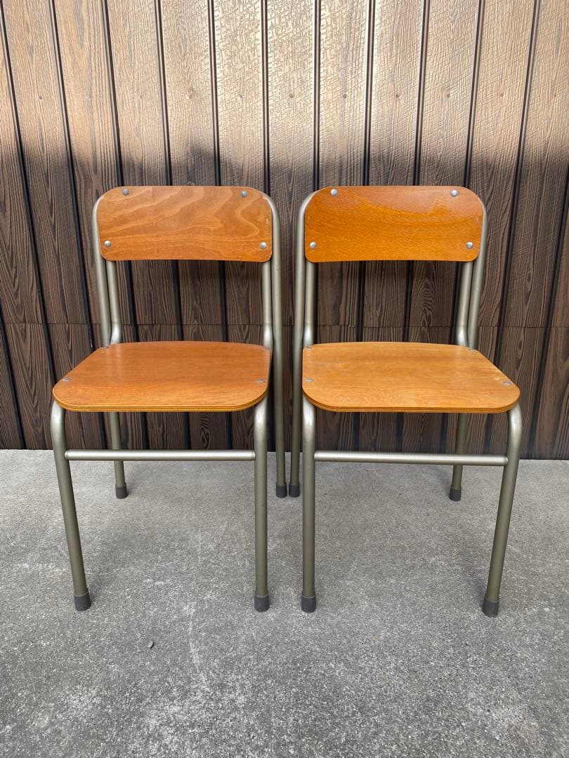 木製　スタッキングチェア　2脚　レトロ　学校イス　ヴィンテージ　什器　カフェ