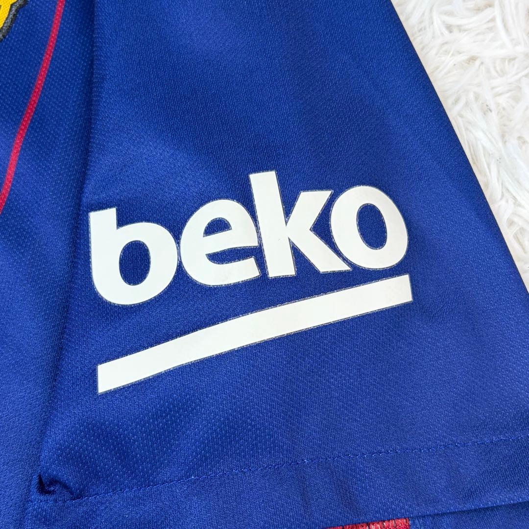 美品　NIKE FCバルセロナ オーセンティックユニフォーム17/18