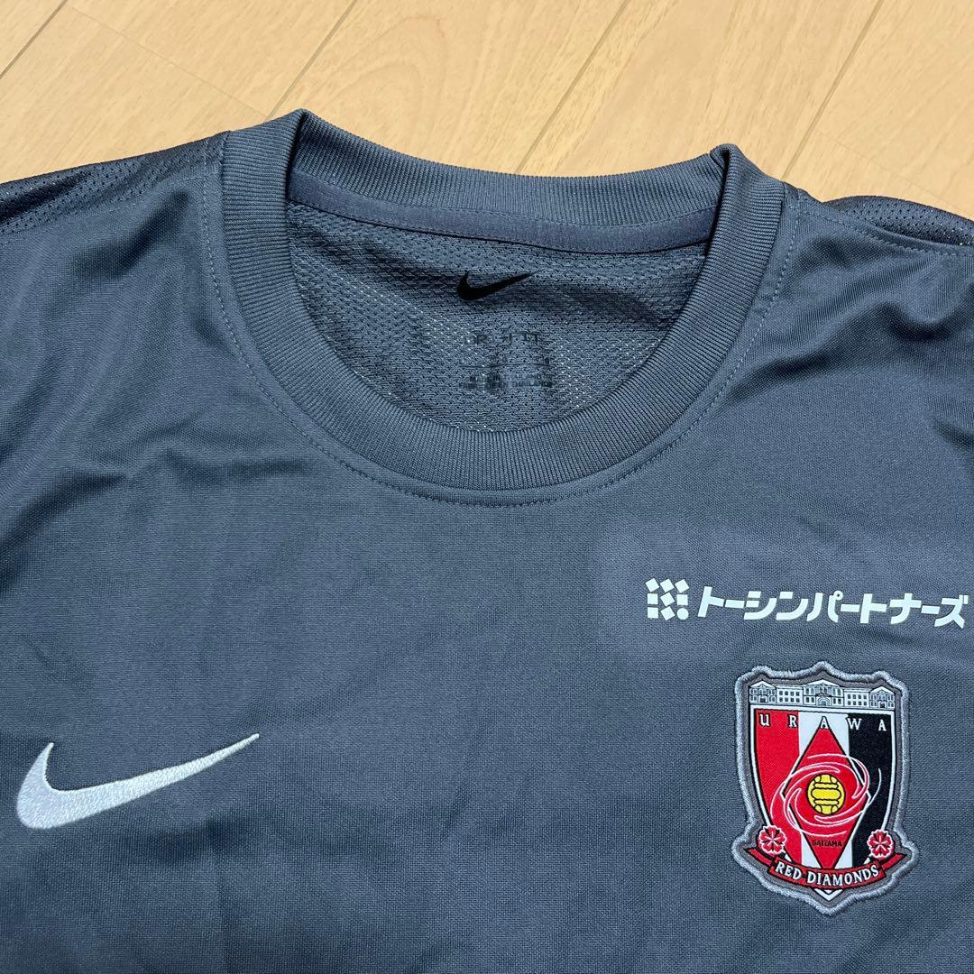 NIKE製　浦和レッズ　コーチモデル　トレーニングウェア　Lサイズ