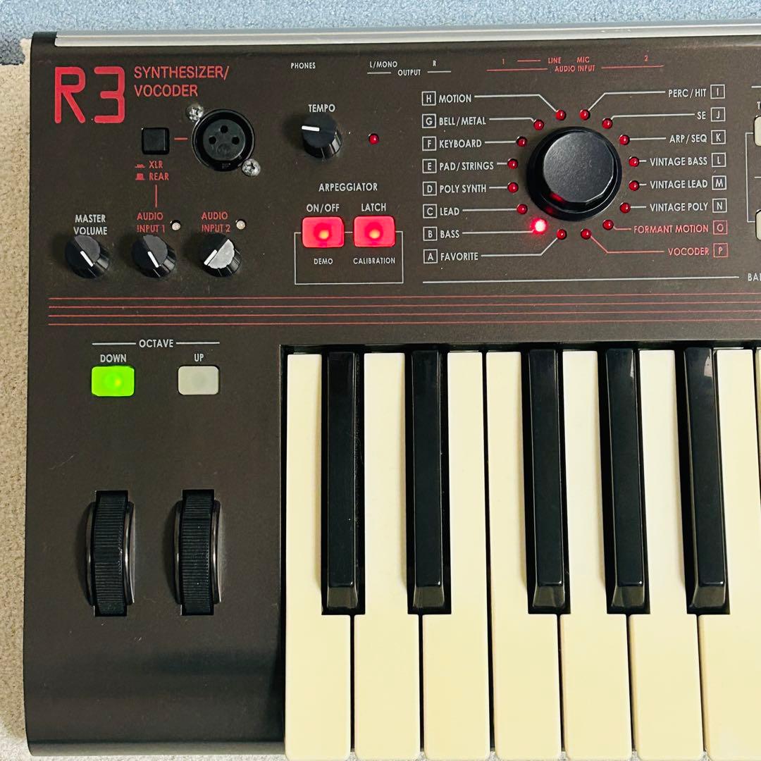 KORG R3 シンセサイザー37鍵 ボコーダー