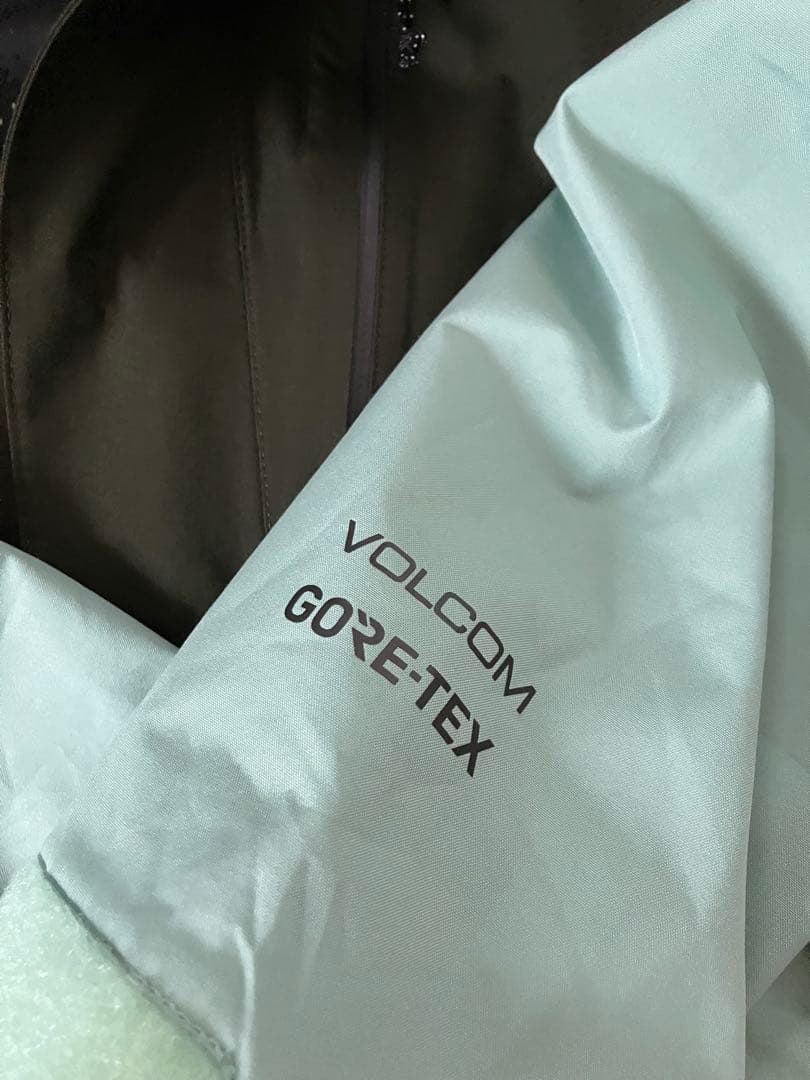 volcom スノーボードウェア ジャケット Mサイズ